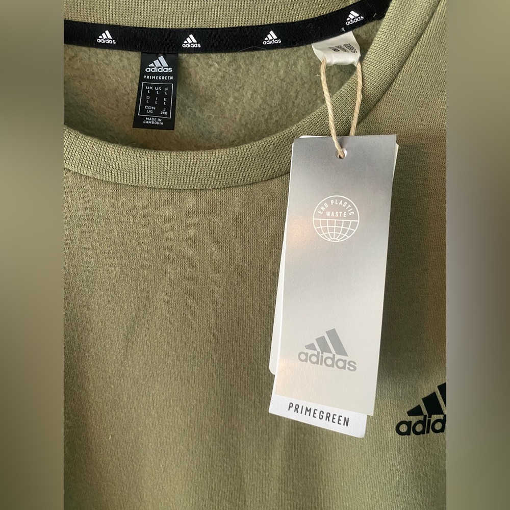 Men’s Large Adidas Army Green Sweatshirt Black Trim New with Tags
